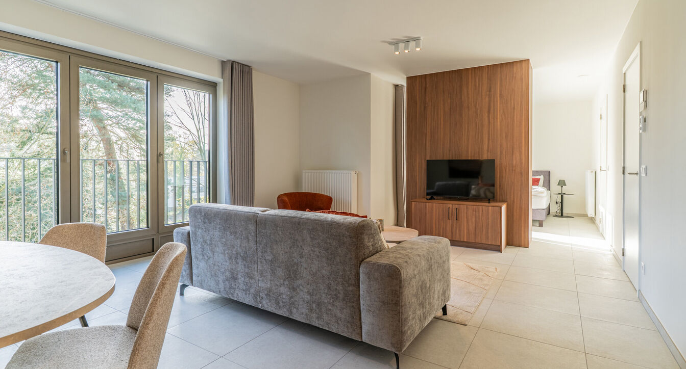 Dit ruim en lichtrijk 1-slaapkamerappartement (60 &ndash; 63 m&sup2;) is perfect voor maximaal 2 personen en is ideaal voor personen die een flexibele woonoplossing zoeken.

Dit appartement wordt aangeboden door Best Flats met een all-in concept: volledig gemeube