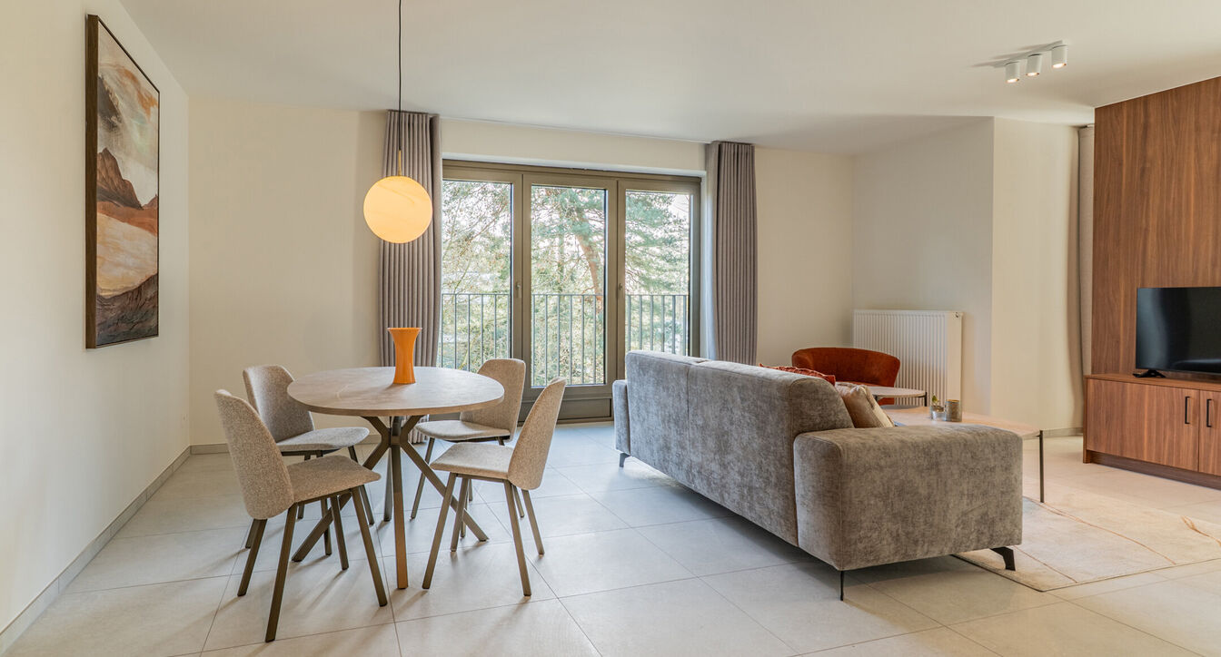 Dit ruim en lichtrijk 1-slaapkamerappartement (60 &ndash; 63 m&sup2;) is perfect voor maximaal 2 personen en is ideaal voor personen die een flexibele woonoplossing zoeken.

Dit appartement wordt aangeboden door Best Flats met een all-in concept: volledig gemeube