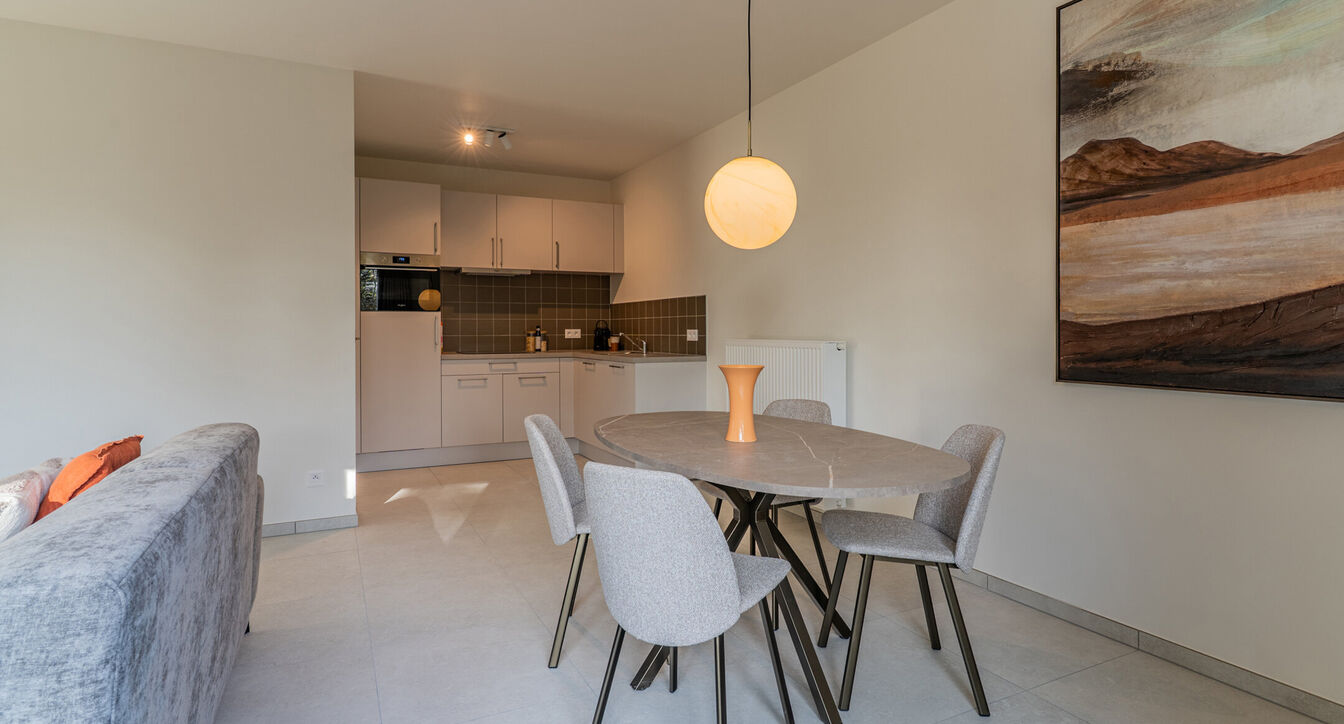 Dit ruim en lichtrijk 1-slaapkamerappartement (60 &ndash; 63 m&sup2;) is perfect voor maximaal 2 personen en is ideaal voor personen die een flexibele woonoplossing zoeken.

Dit appartement wordt aangeboden door Best Flats met een all-in concept: volledig gemeube