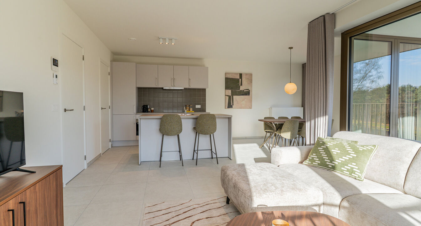 Dit ruim en lichtrijk 1-slaapkamerappartement (60 &ndash; 63 m&sup2;) is perfect voor maximaal 2 personen en is ideaal voor personen die een flexibele woonoplossing zoeken.

Dit appartement wordt aangeboden door Best Flats met een all-in concept: volledig gemeube