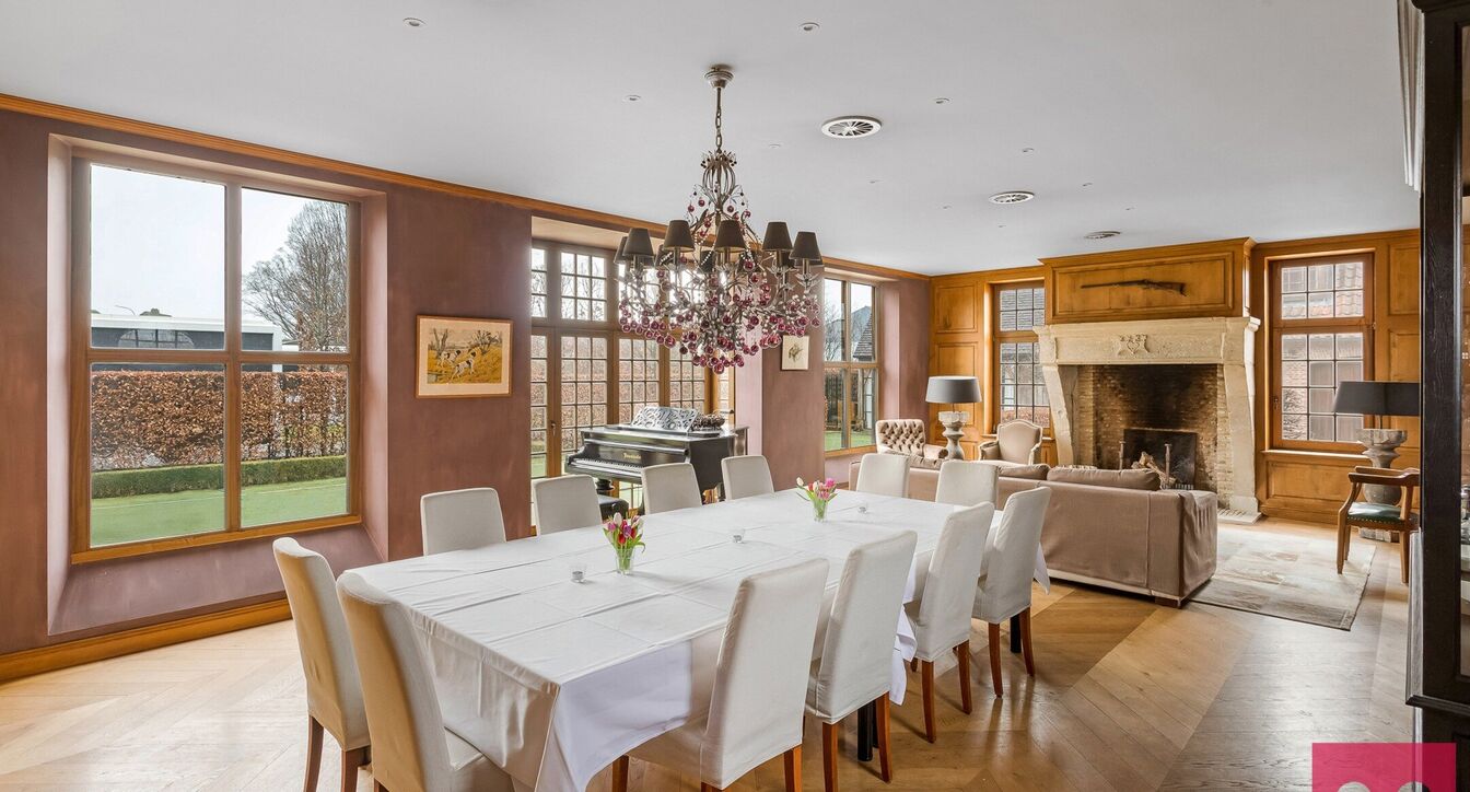 Buitengewoon huis te koop in Hoogstraten
