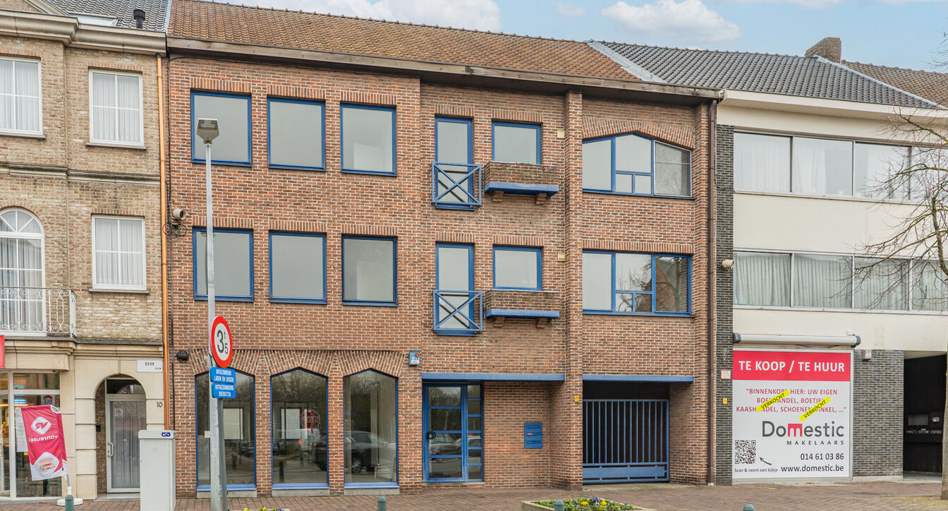 Commercieel gelijkvloers te koop in Beerse