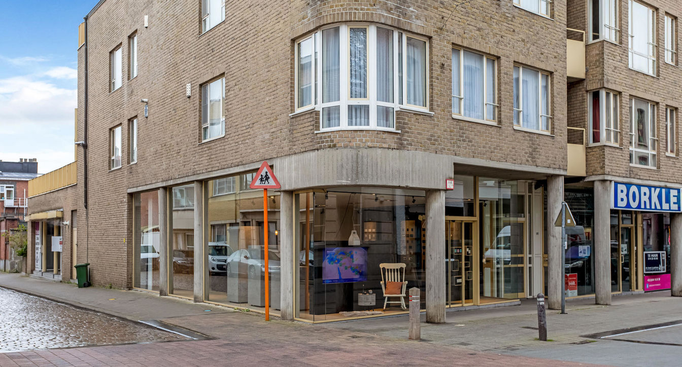 Commercieel gelijkvloers te koop in Turnhout
