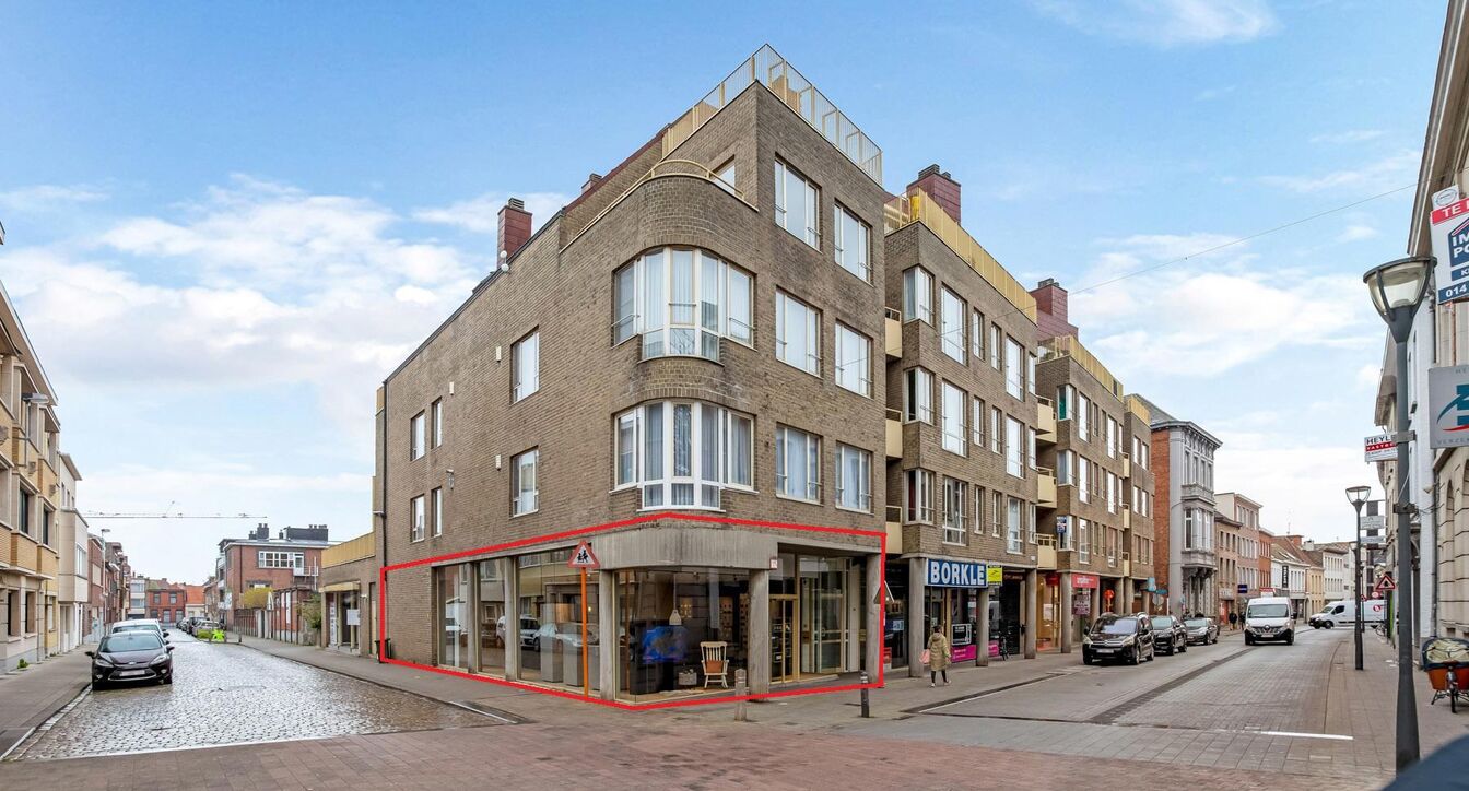 Commercieel gelijkvloers te koop in Turnhout