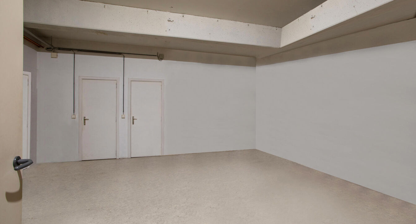 Commercieel gelijkvloers te koop in Turnhout