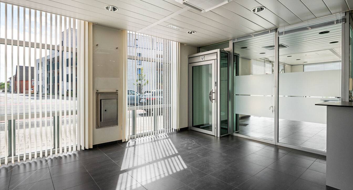 Commerciële building te koop in Neerpelt