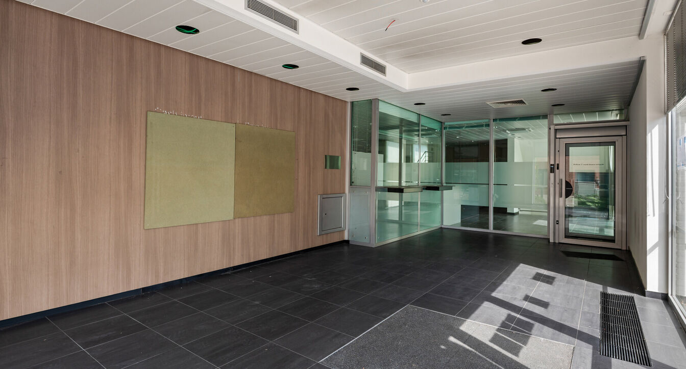 Commerciële building te koop in Neerpelt