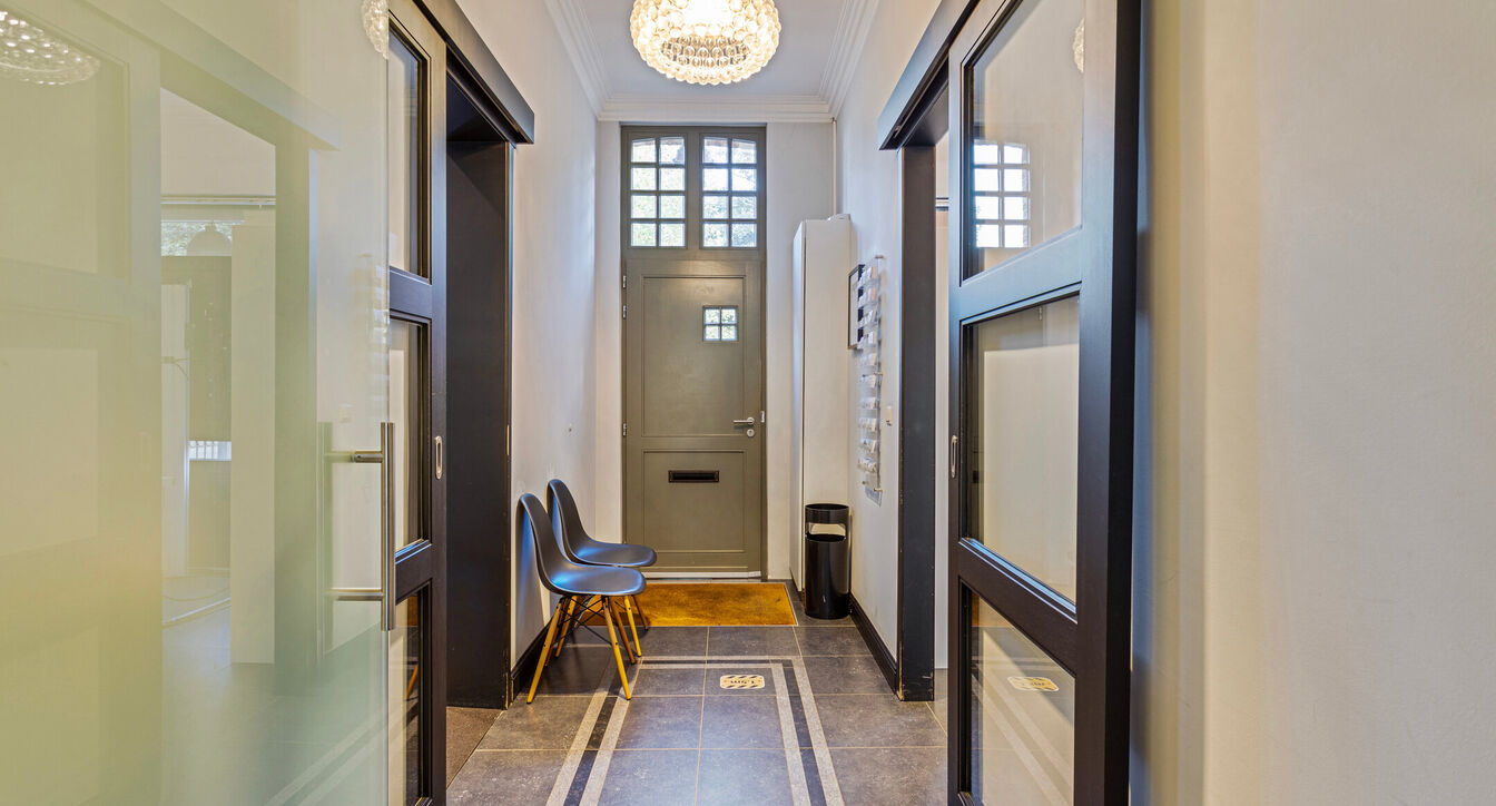 Gebouw voor gemengd gebruik te huur in Beerse