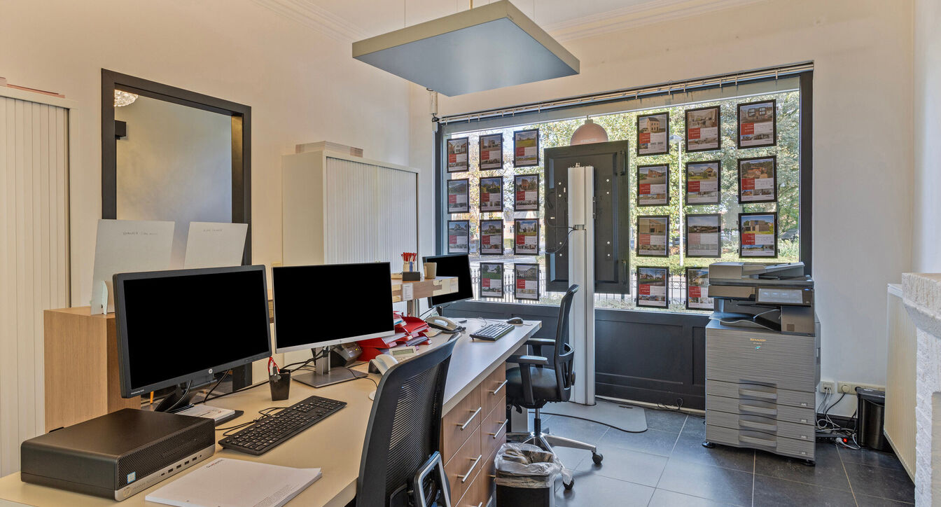 Gebouw voor gemengd gebruik te huur in Beerse