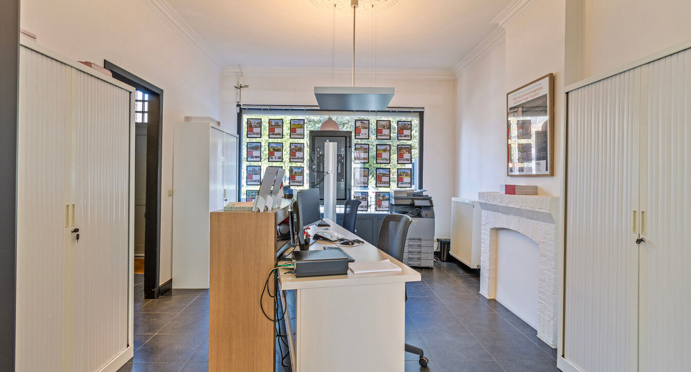 Gebouw voor gemengd gebruik te huur in Beerse