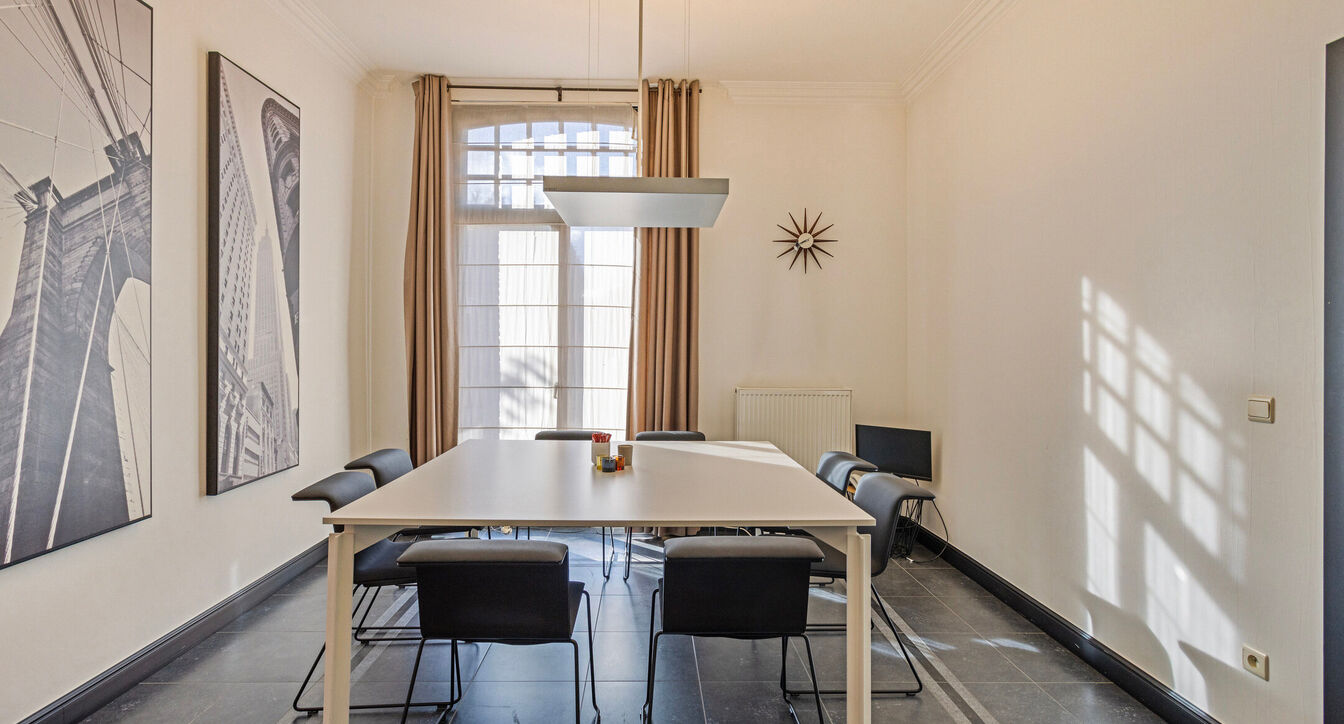 Gebouw voor gemengd gebruik te huur in Beerse