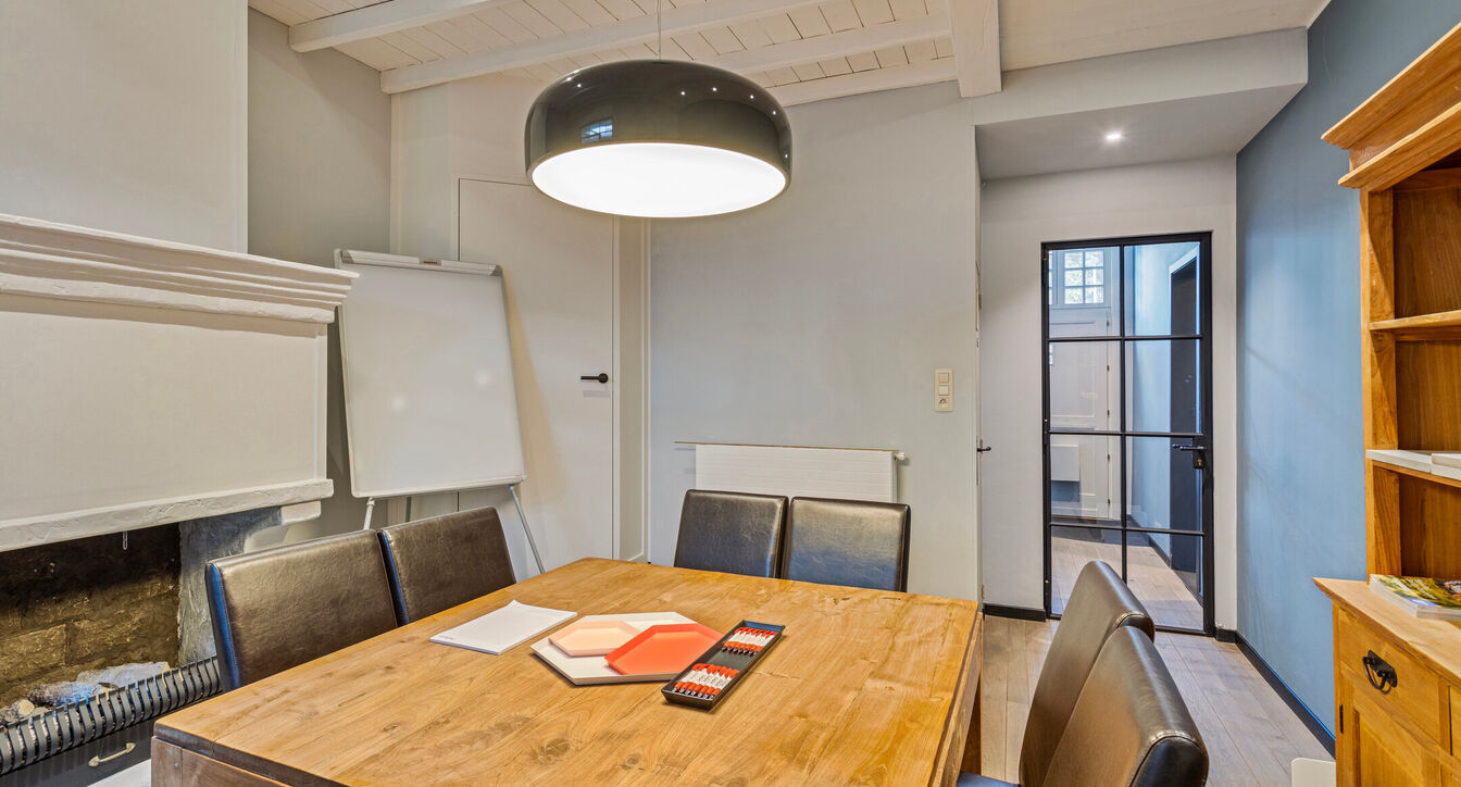 Gebouw voor gemengd gebruik te huur in Beerse