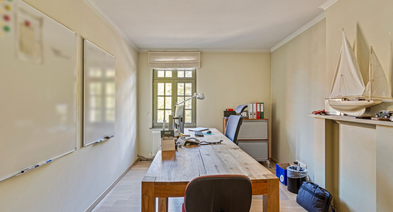 Gebouw voor gemengd gebruik te huur in Beerse
