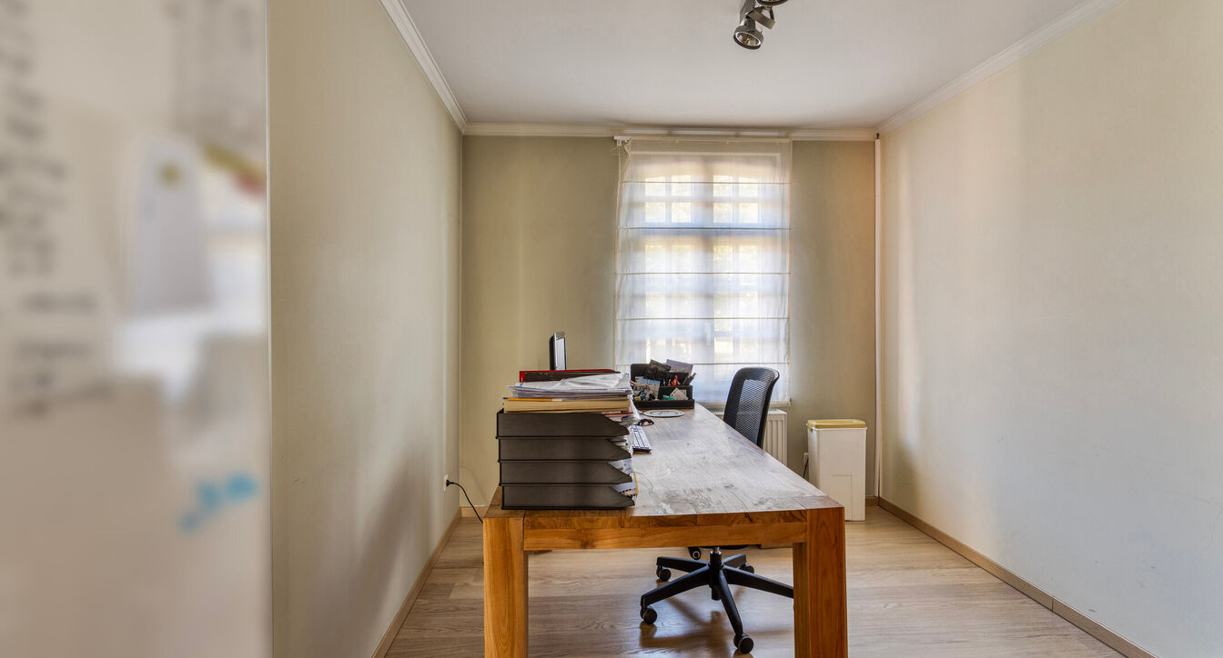 Gebouw voor gemengd gebruik te huur in Beerse
