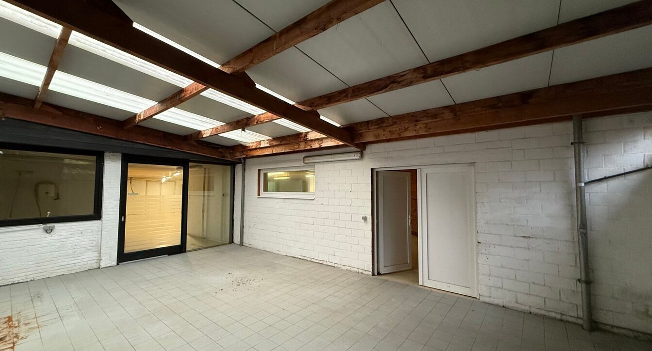 Gebouw voor gemengd gebruik te huur in Mol