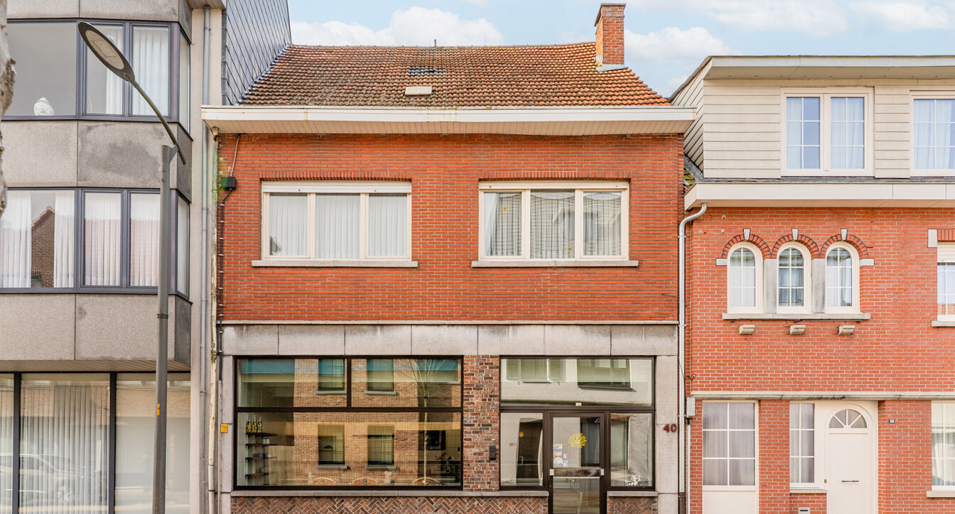 Gebouw voor gemengd gebruik te koop in Arendonk