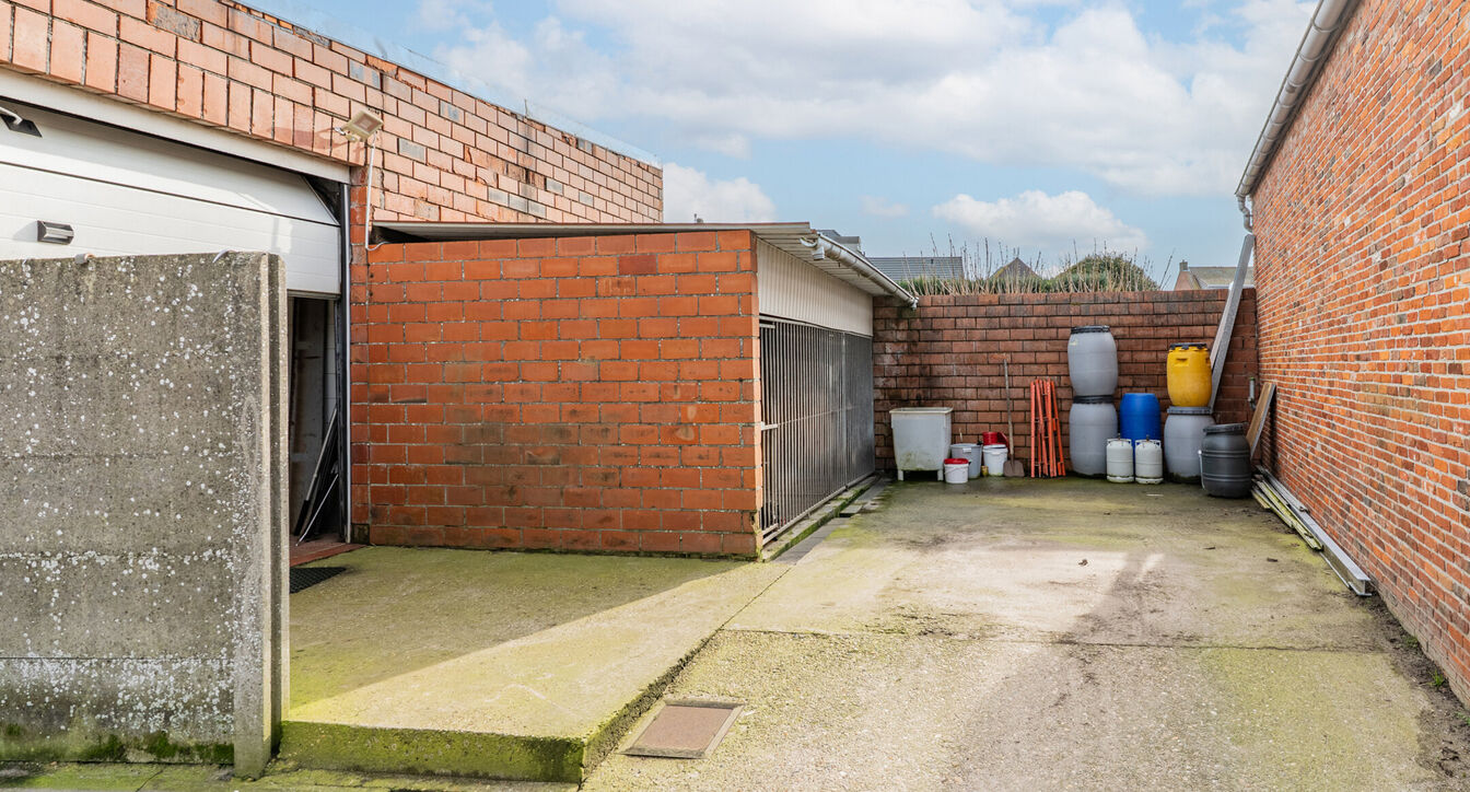 Gebouw voor gemengd gebruik te koop in Arendonk