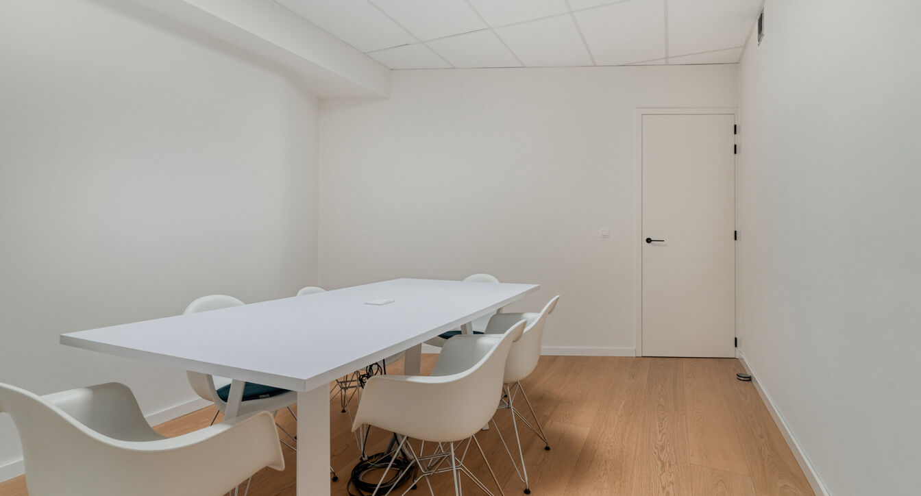 Gebouw voor gemengd gebruik te koop in Arendonk