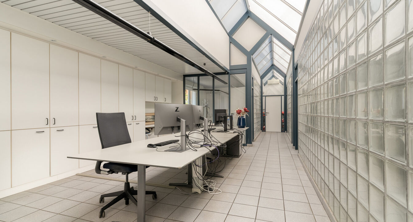Gebouw voor gemengd gebruik te koop in Arendonk