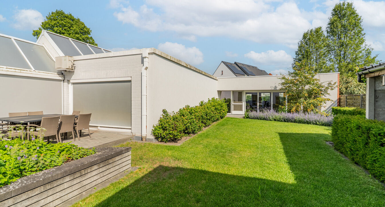 Gebouw voor gemengd gebruik te koop in Arendonk