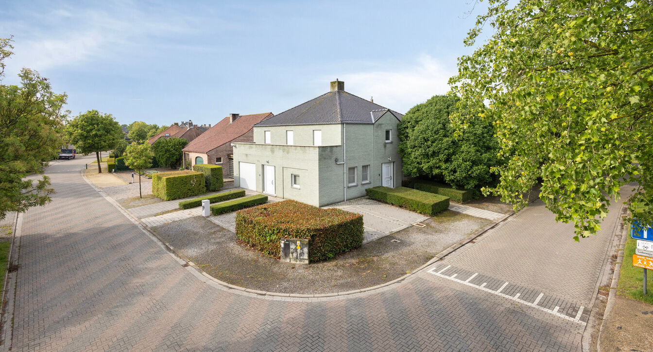 Gebouw voor gemengd gebruik te koop in Hoogstraten