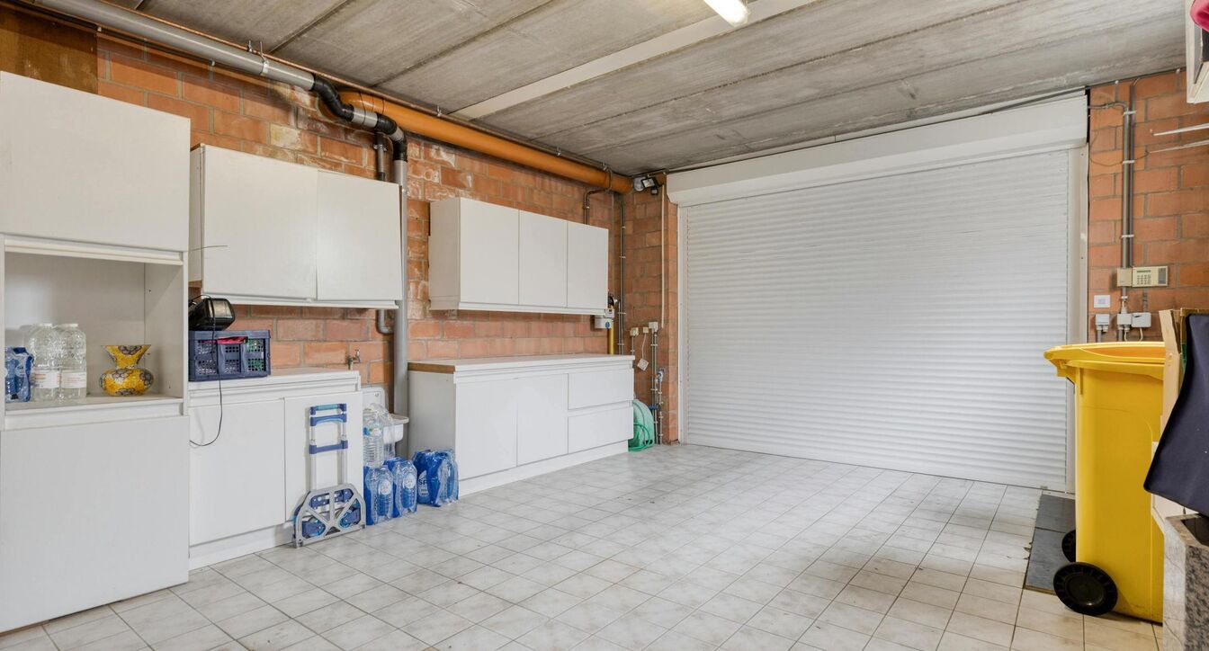 Gebouw voor gemengd gebruik te koop in Hoogstraten
