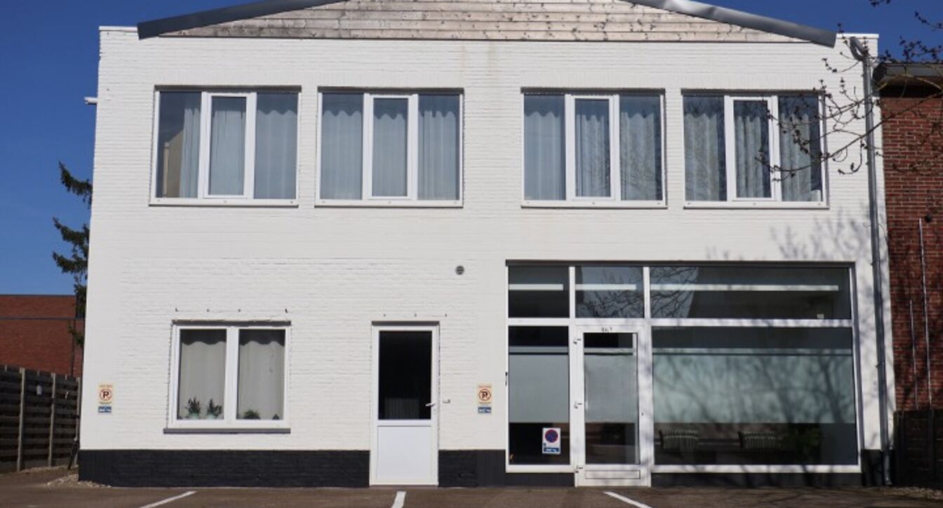 Gebouw voor gemengd gebruik te koop in Mol