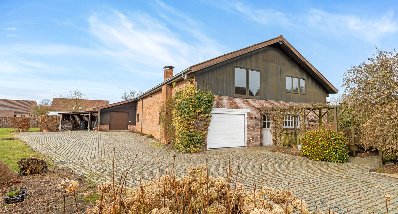 Gebouw voor gemengd gebruik te koop in Retie