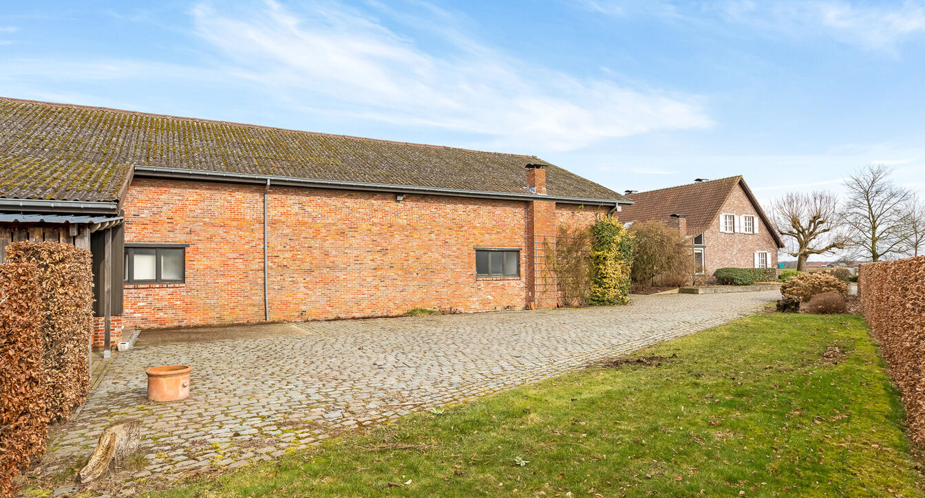 Gebouw voor gemengd gebruik te koop in Retie