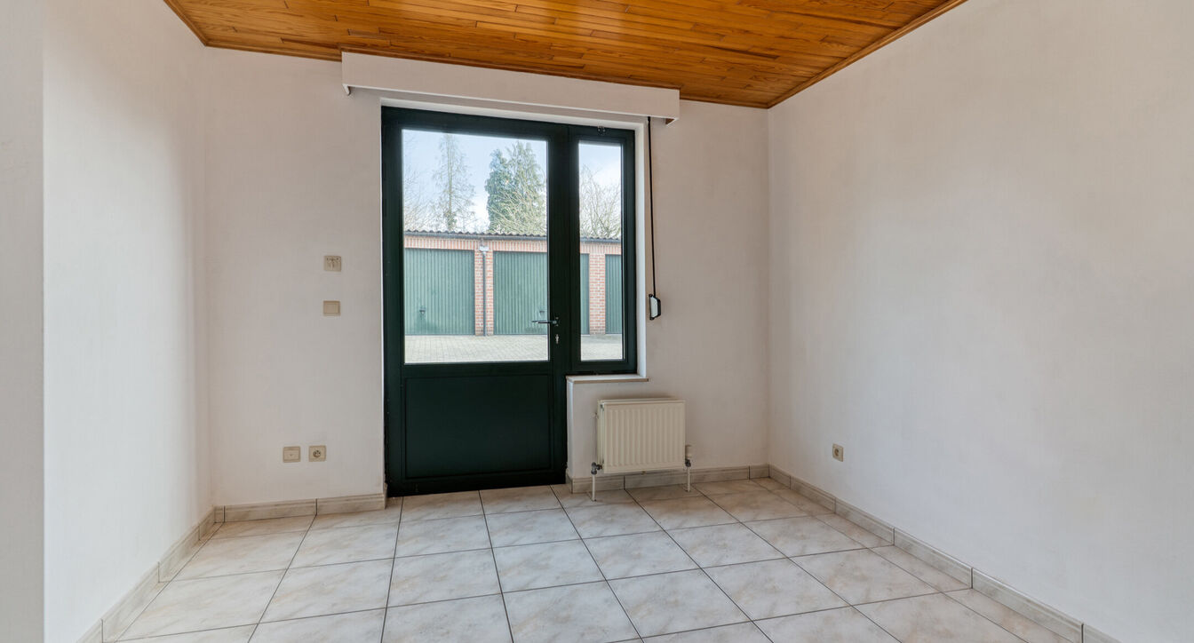 Gelijkvloerse verdieping te huur in Lichtaart