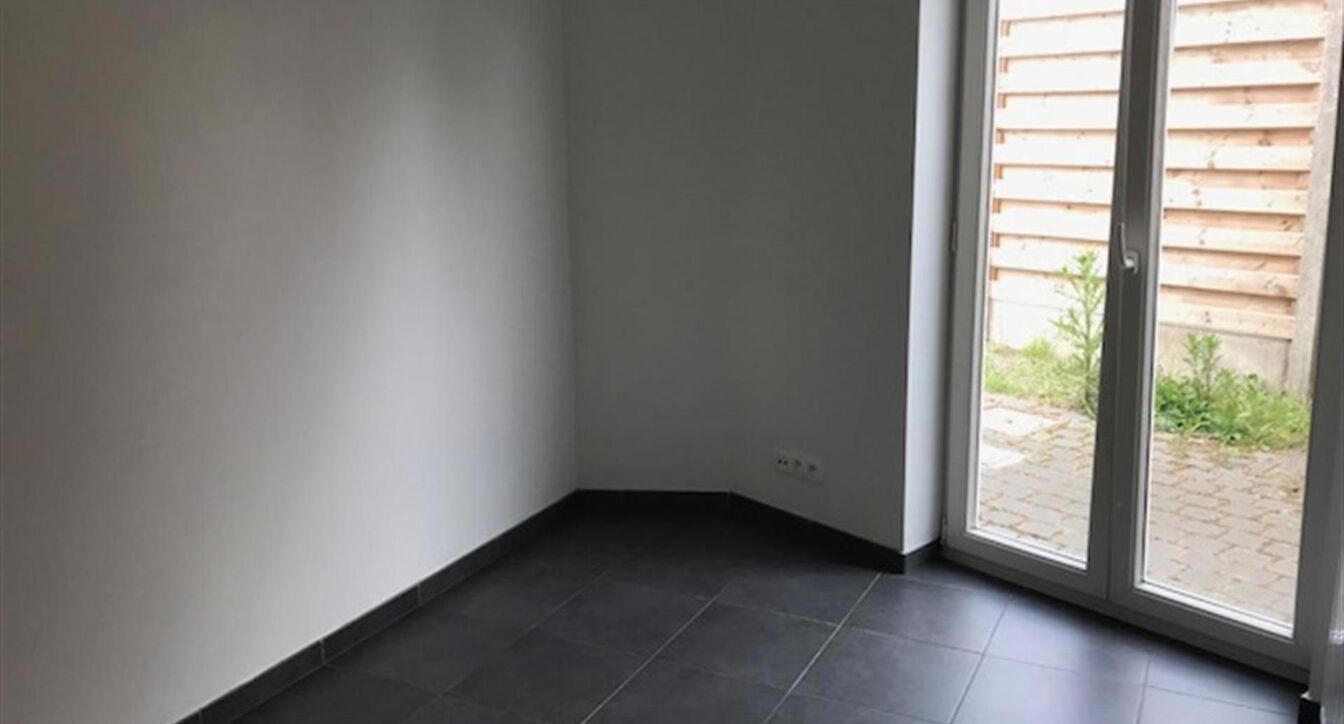 Gelijkvloerse verdieping te huur in Ravels