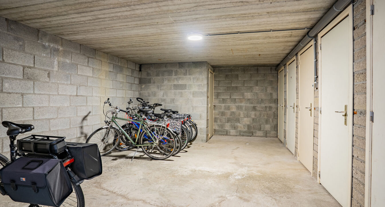 Gelijkvloerse verdieping te koop in Hasselt