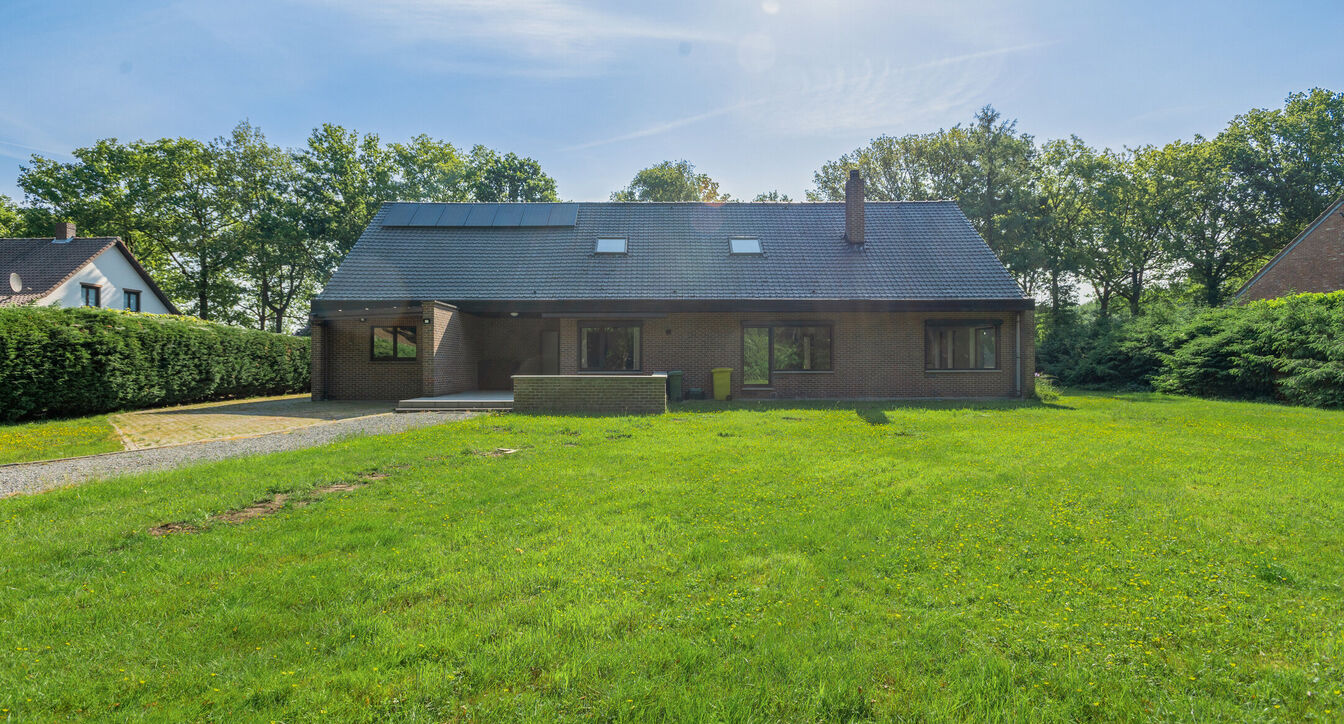 Gelijkvloerse woning te koop in Merksplas
