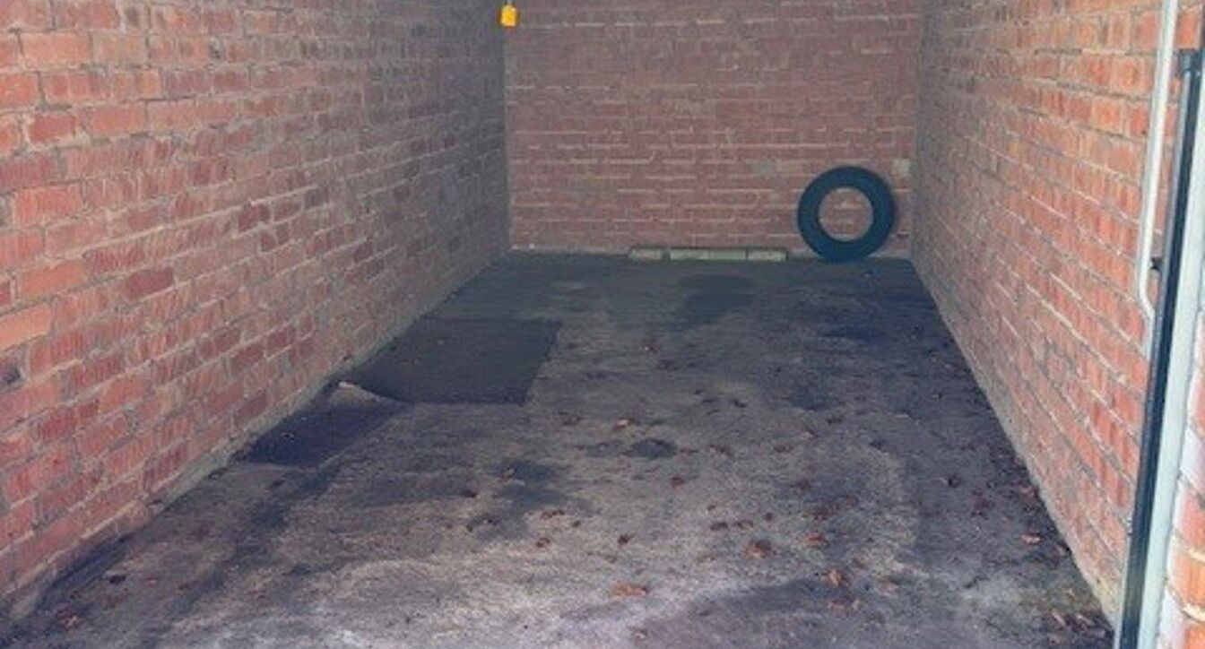 Gesloten garagebox te koop in Turnhout