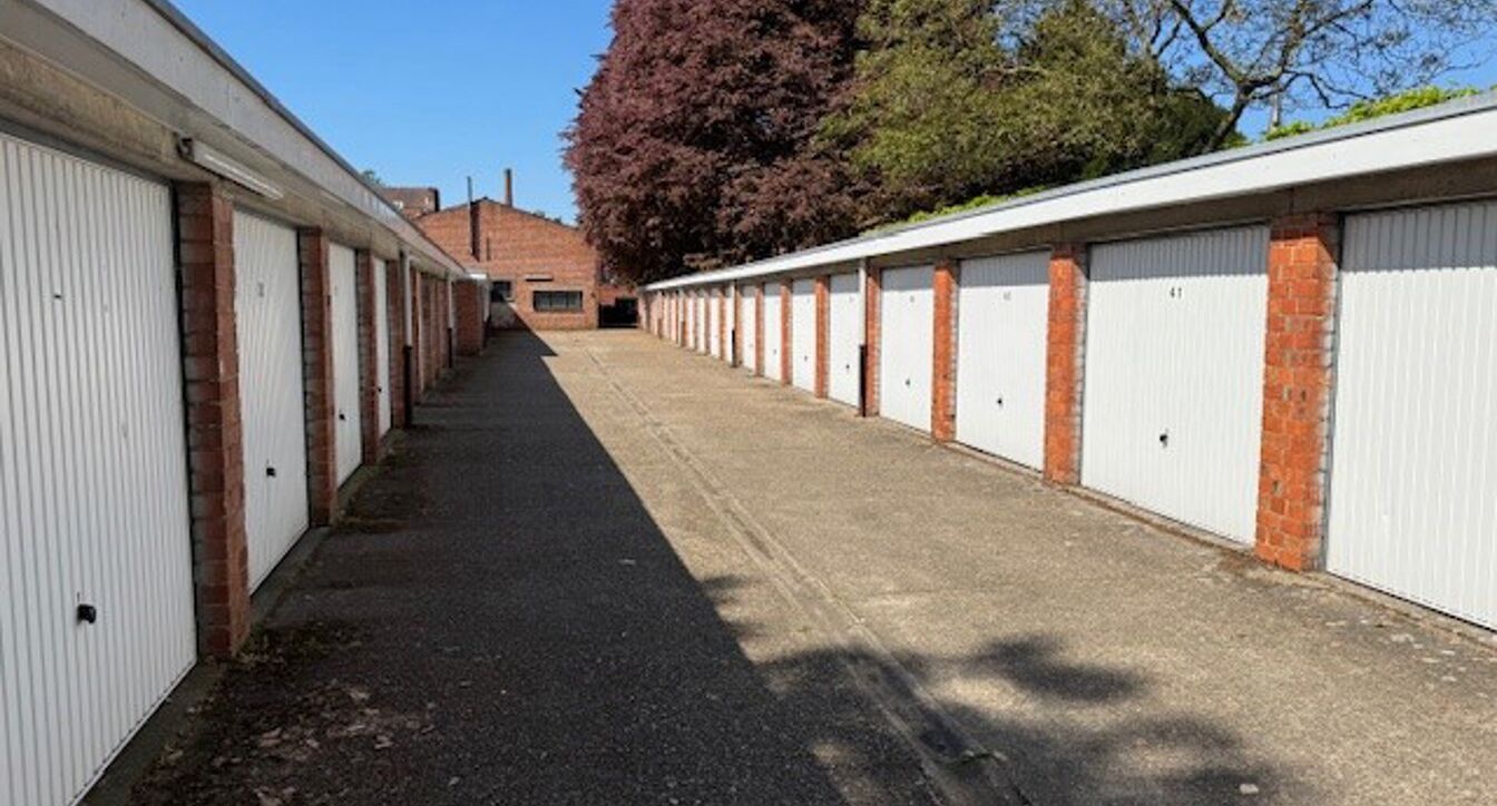 Gesloten garagebox te koop in Turnhout