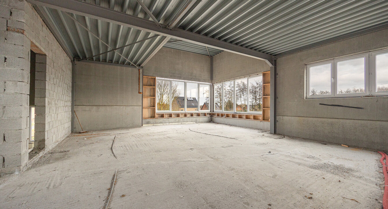 Industrieel gebouw te koop in Mol