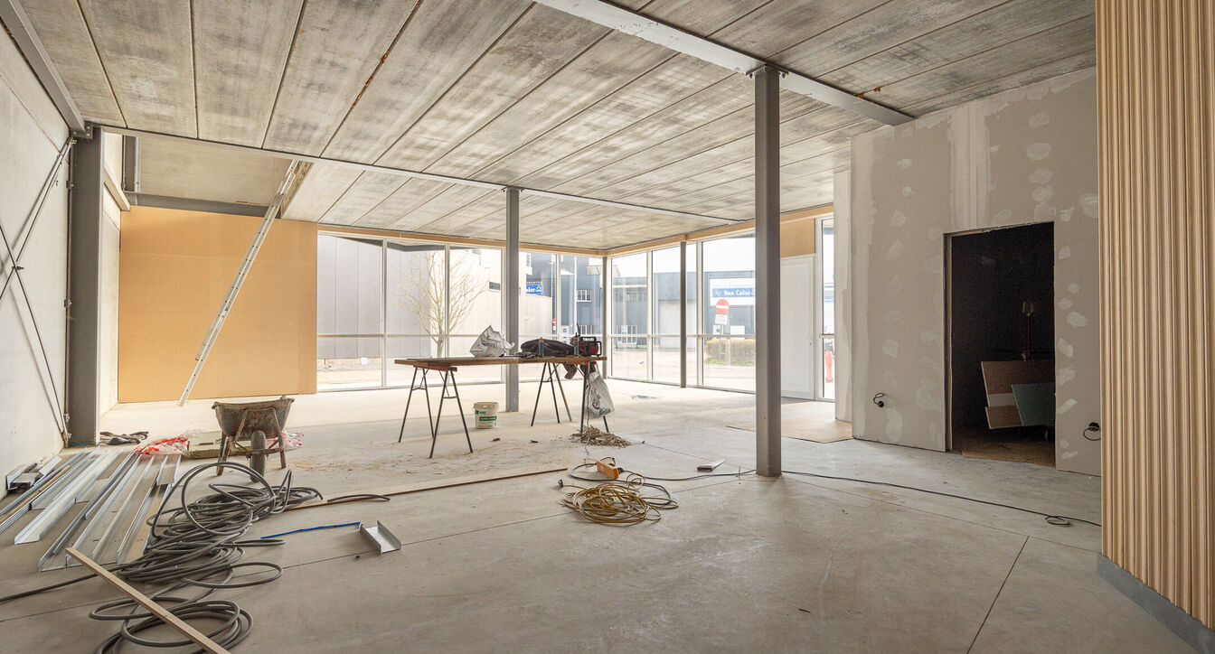 Industrieel gebouw te koop in Mol