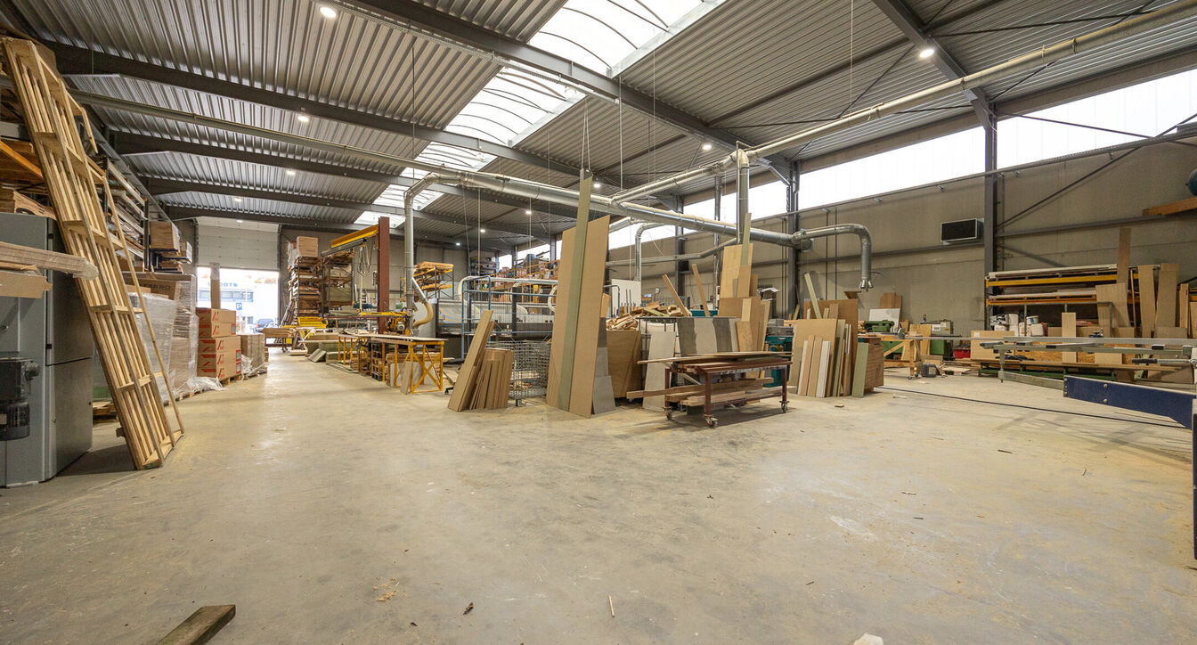 Industrieel gebouw te koop in Mol