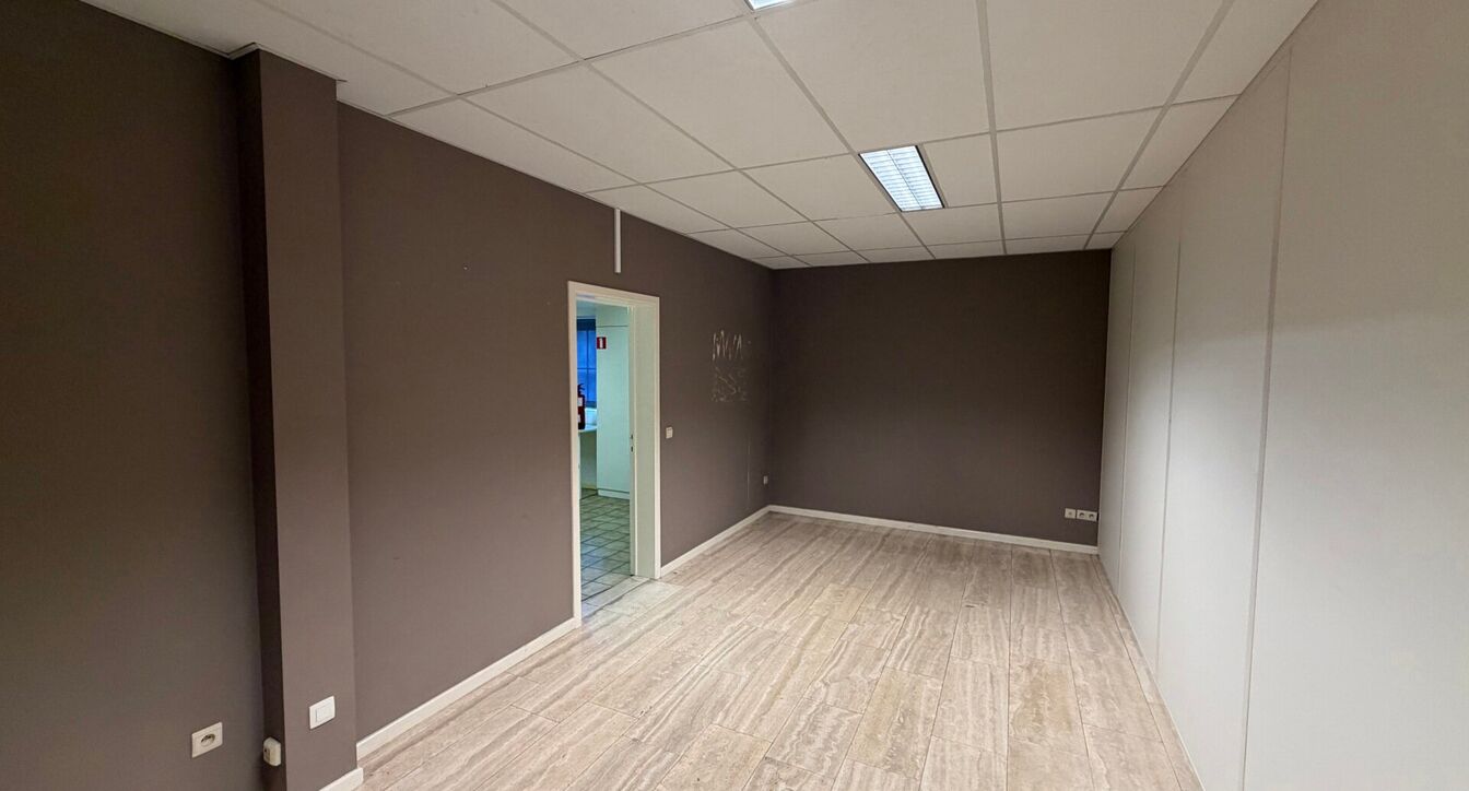 Kantoorgebouw te huur in Turnhout