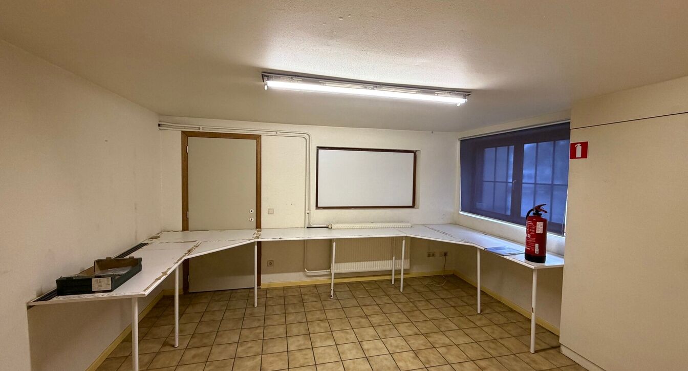 Kantoorgebouw te huur in Turnhout