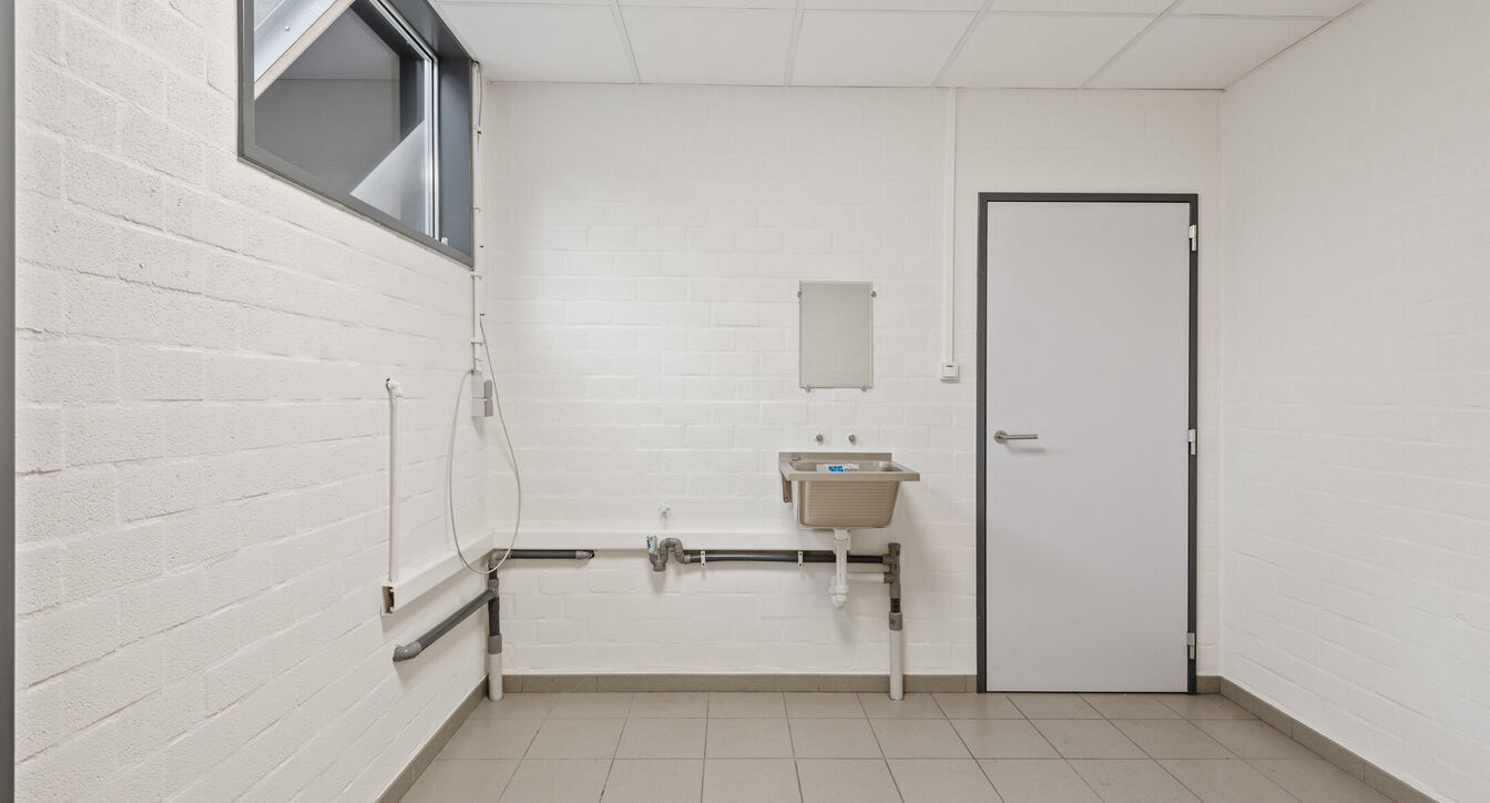 Kmo-unit te huur in Dessel