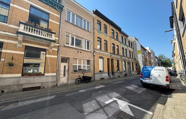 Appartement te huur in Berchem