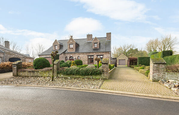Charmant huis te koop in Lommel