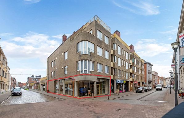 Commercieel gelijkvloers te koop in Turnhout