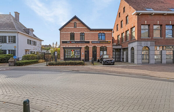 Gebouw voor gemengd gebruik te huur in Beerse
