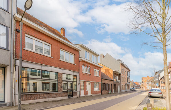Gebouw voor gemengd gebruik te koop in Arendonk