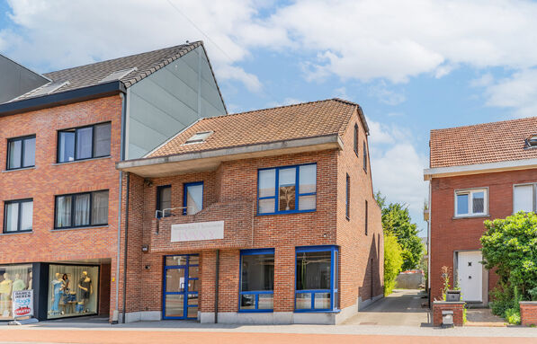 Gebouw voor gemengd gebruik te koop in Dessel