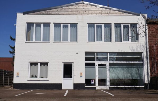 Gebouw voor gemengd gebruik te koop in Mol