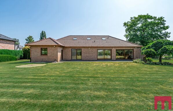 Gelijkvloerse woning te koop in Beerse