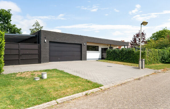 Gelijkvloerse woning te koop in Beerse